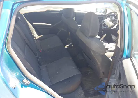 2018 Subaru Impreza 2.0I Premium z USA, uszkodzony, nr VIN 4S3GTAD60J3745292